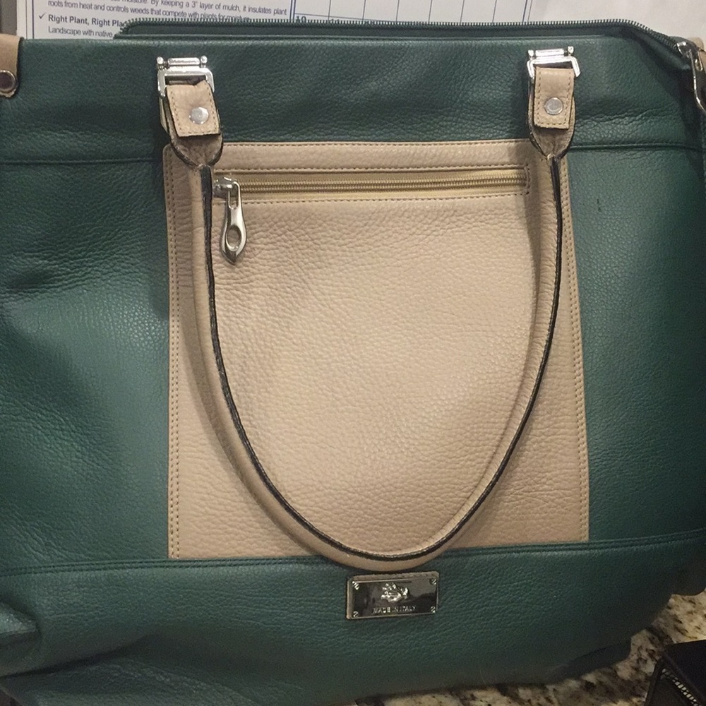 Ladies handbag